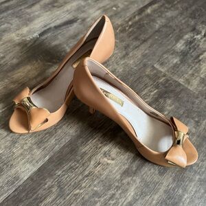 Louise et Cie Tan Heels with Gold Bow
